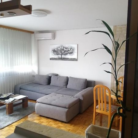 Apartman Stonewood West Загреб Екстериор снимка