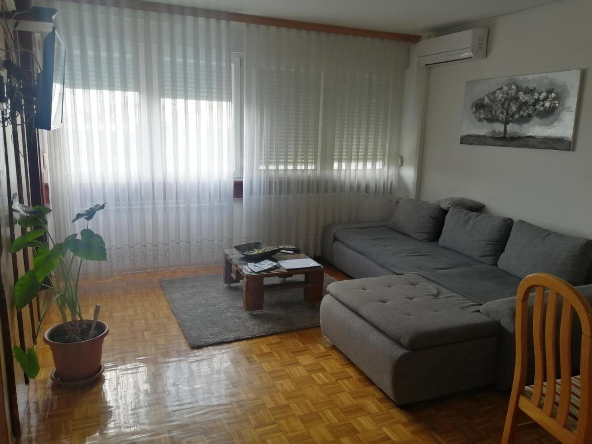 Apartman Stonewood West Загреб Екстериор снимка
