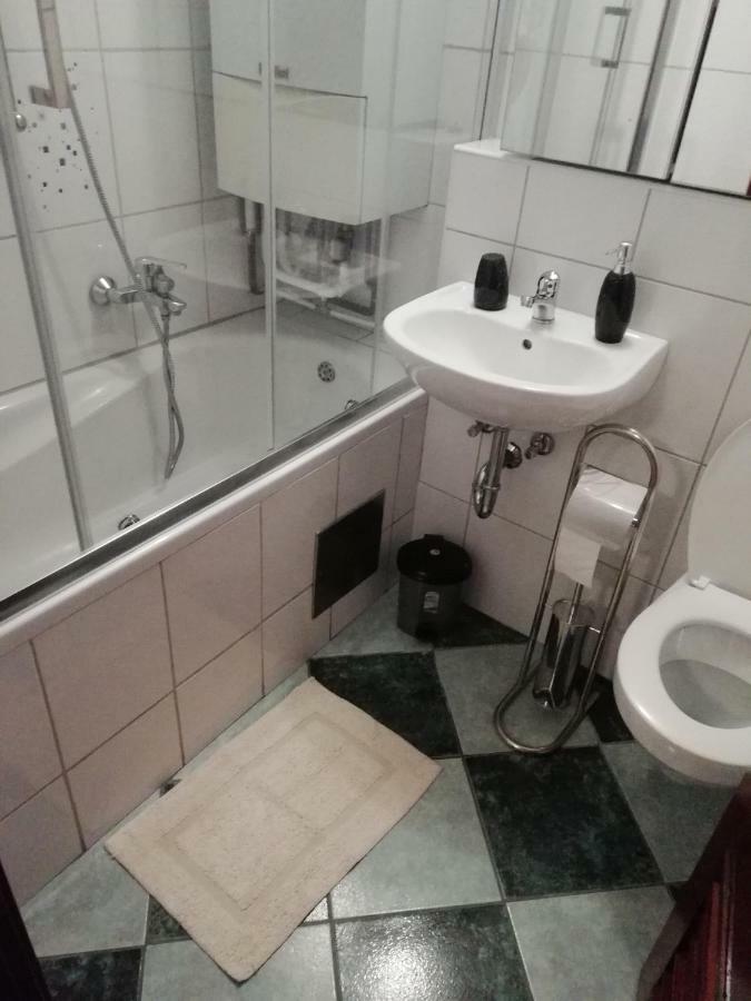 Apartman Stonewood West Загреб Екстериор снимка
