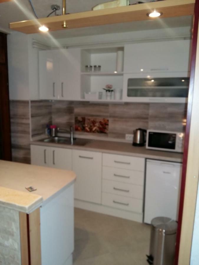 Apartman Stonewood West Загреб Екстериор снимка